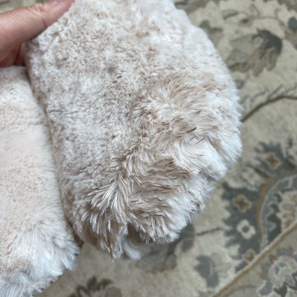 Nike Calm Mule Fuzzy Fur "Sanddrift" Women's Slide - Picture 10 of 10